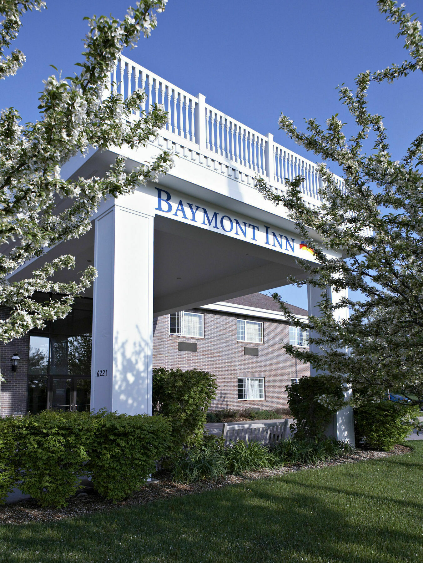 Baymont By Wyndham Des Moines Airport Hotel Exterior photo